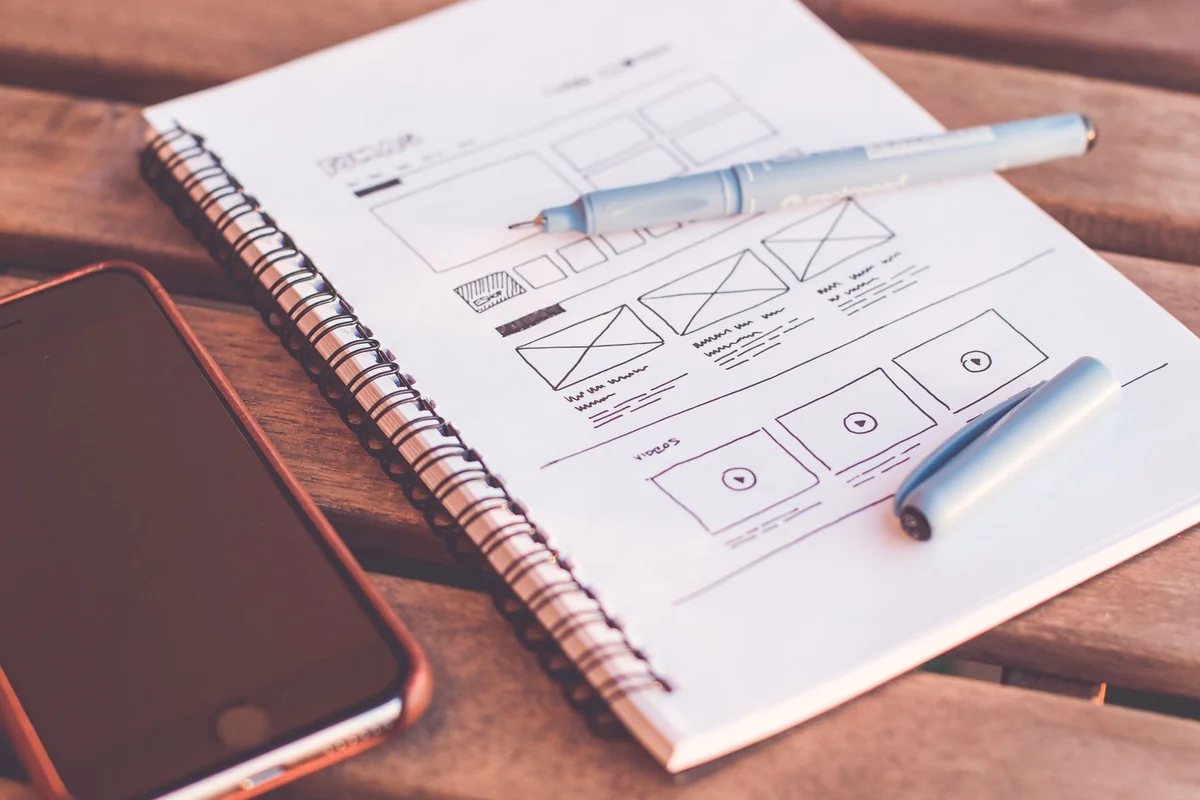 طراحی UI UX چیست؟ راهنمای کامل و جامع تعریف تا بازار کار